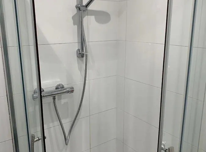 Headingley-weetwood - Well Equipped Set In Natural Woodland * Leeds (West Yorkshire)