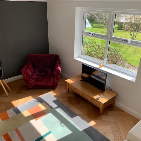 Headingley-weetwood - Well Equipped Set In Natural Woodland Leeds (West Yorkshire)