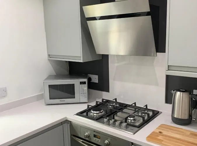 Headingley-weetwood - Well Equipped Set In Natural Woodland 公寓 *